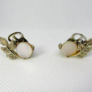 Vintage Coro Gold Tone and Mother of Pearl Leaf Shaped Clip-on Earrings